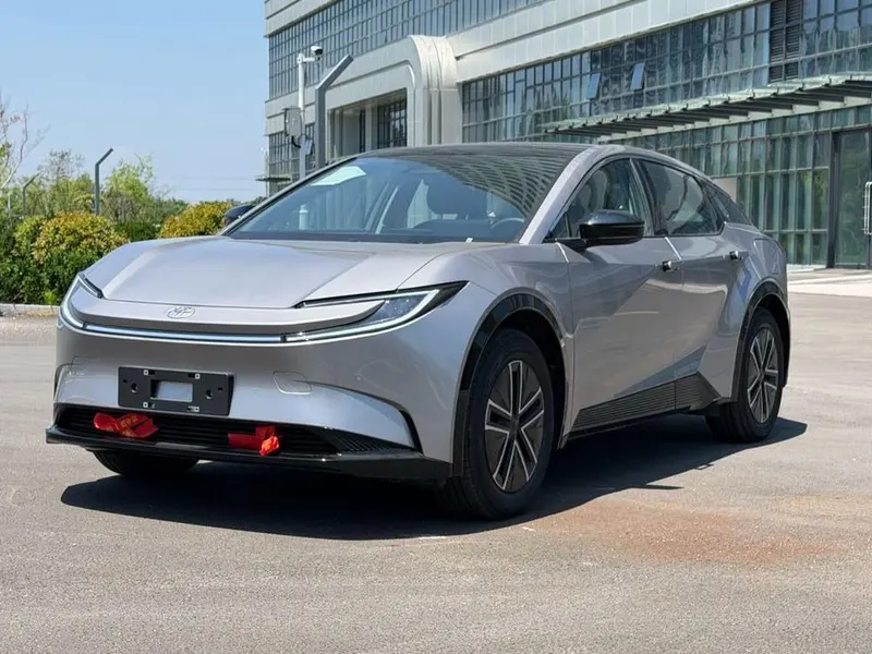 Toyota bZ5, 2025