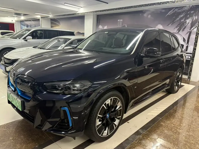 BMW iX3, 2022