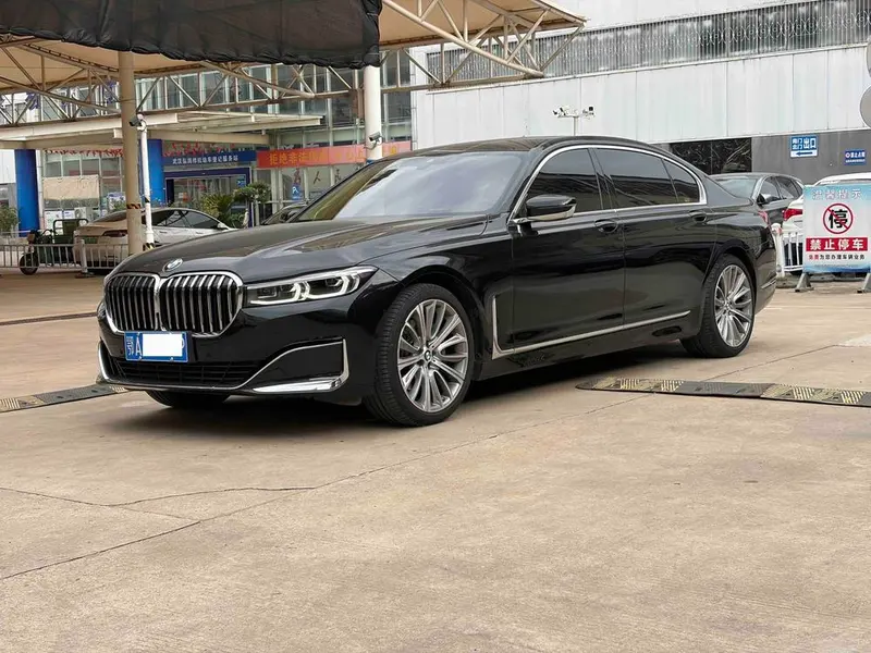 BMW 7-Series, 2021
