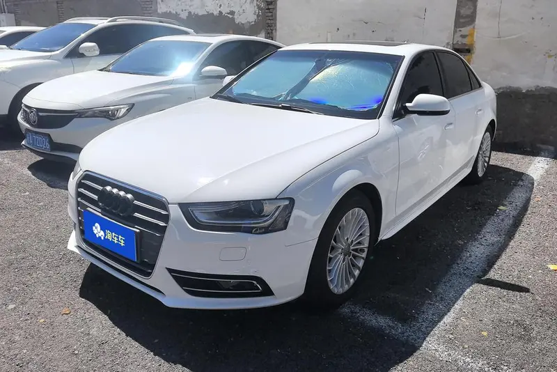 Audi A4L, 2015