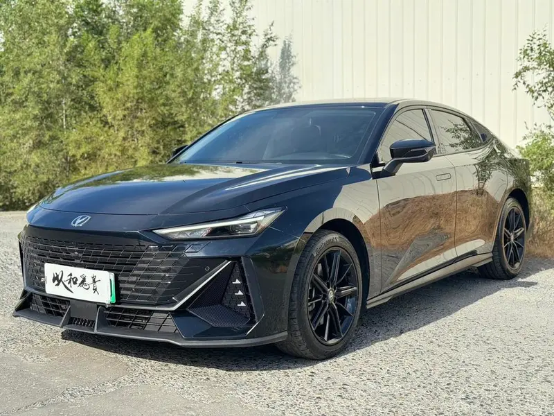 Changan UNI-V iDD, 2023