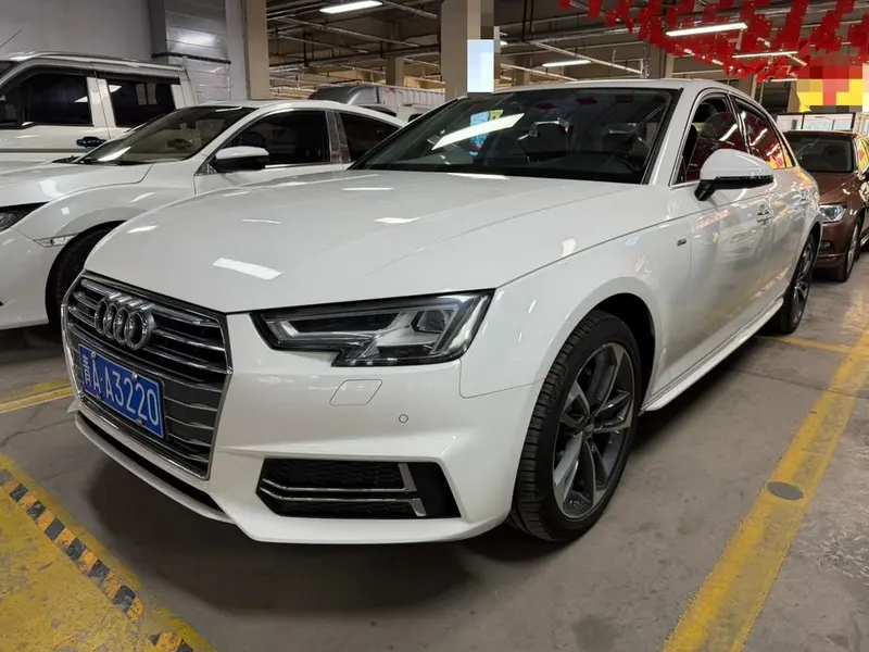 Audi A4L, 2017
