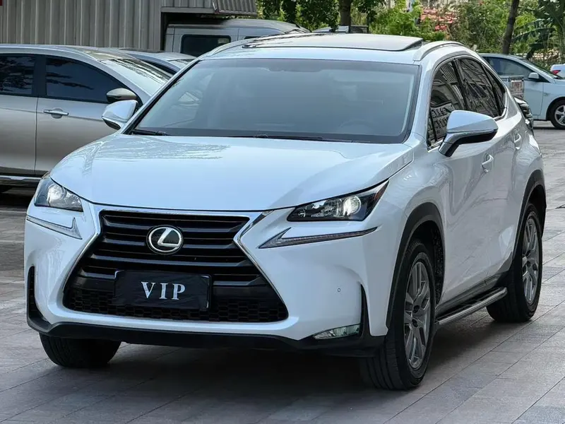Lexus NX, 2015