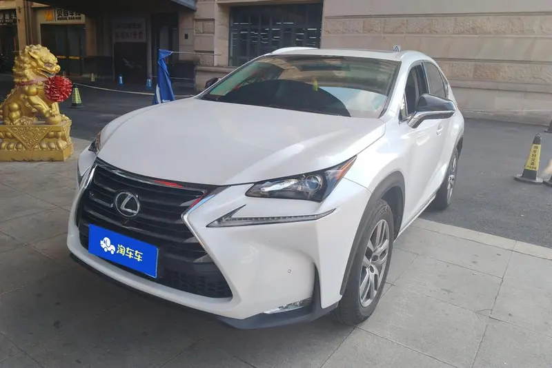 Lexus NX, 2015