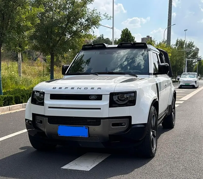 Land Rover Defender, 2022