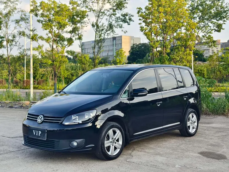 Volkswagen Touran, 2015