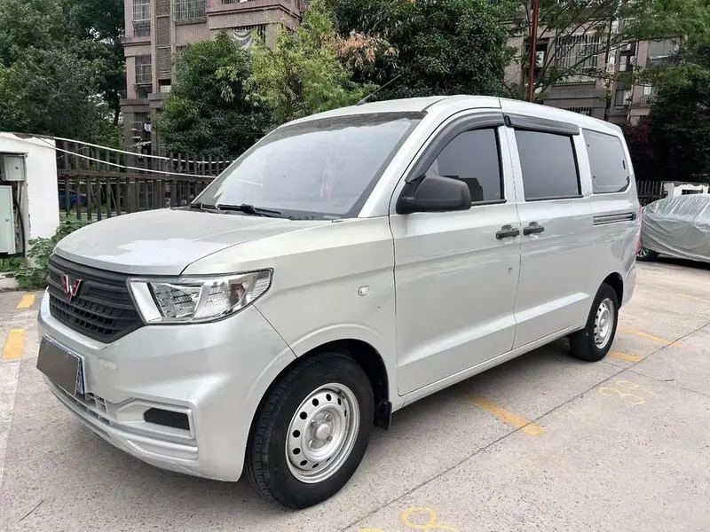 Wuling Hongguang V, 2020