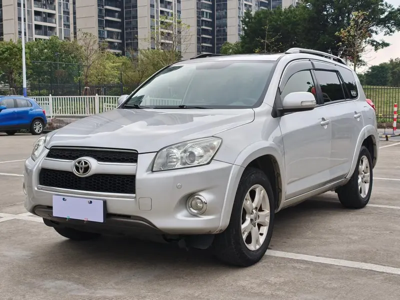 Toyota RAV4, 2012