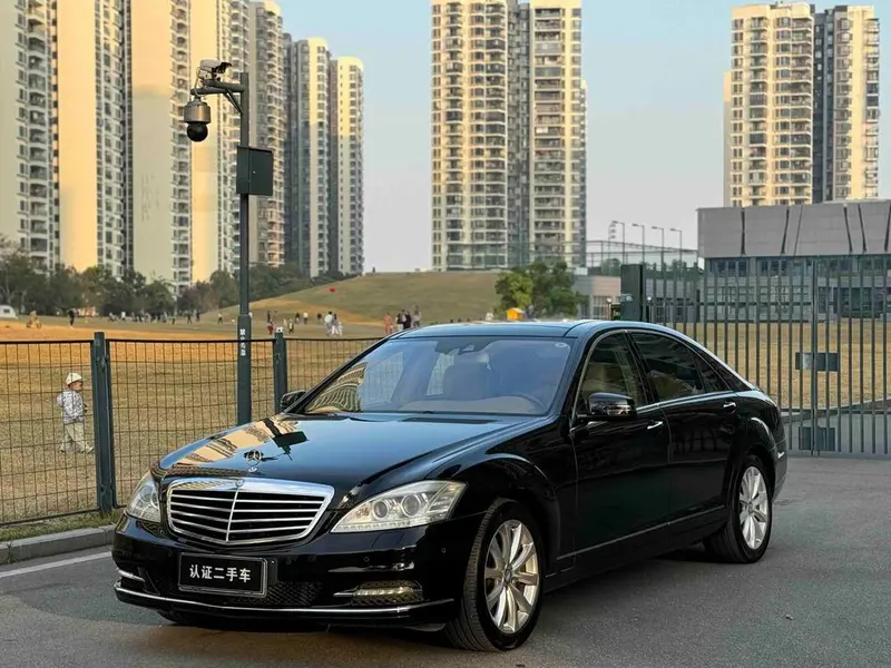 Mercedes-Benz S-Class, 2010