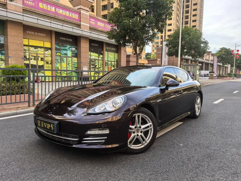 Porsche Panamera, 2013
