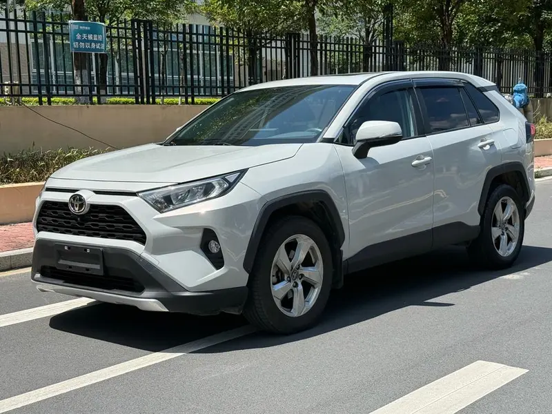 Toyota RAV4, 2021