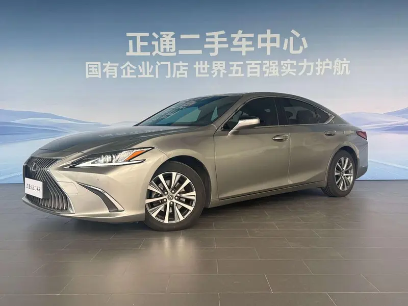 Lexus ES, 2020
