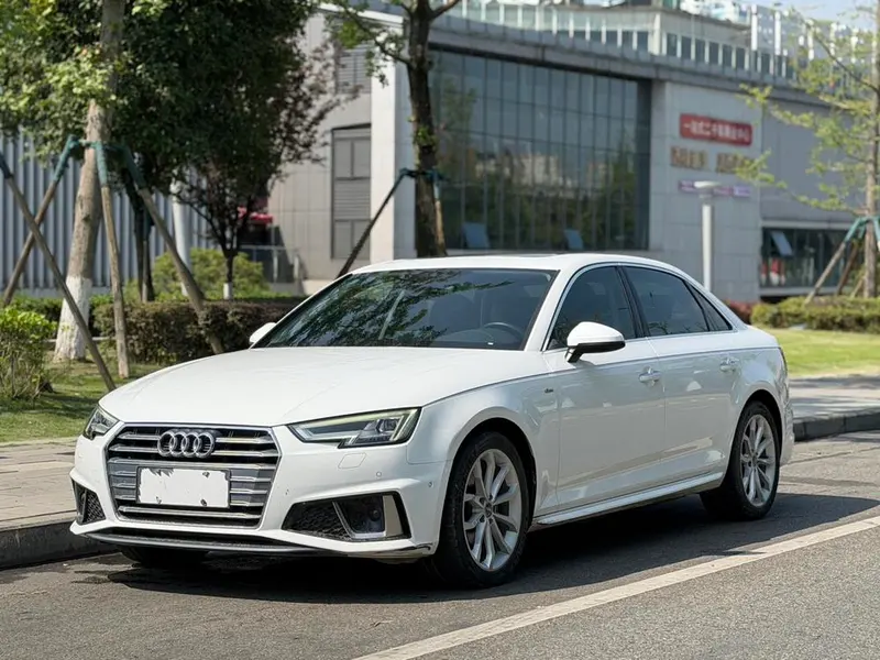 Audi A4L, 2019