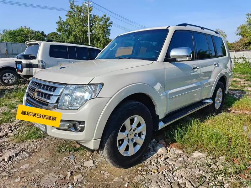 Mitsubishi Pajero, 2023