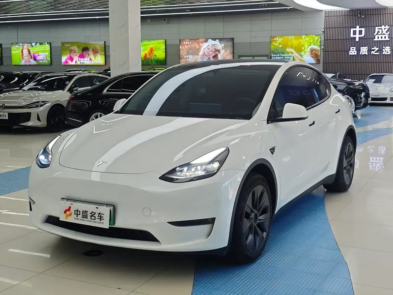 Tesla Model Y, 2023