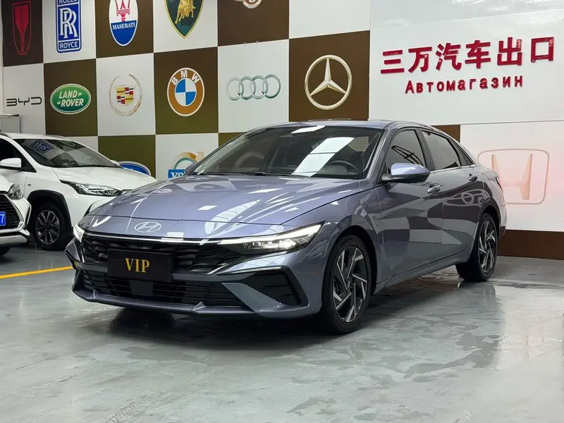 Hyundai Elantra, 2023