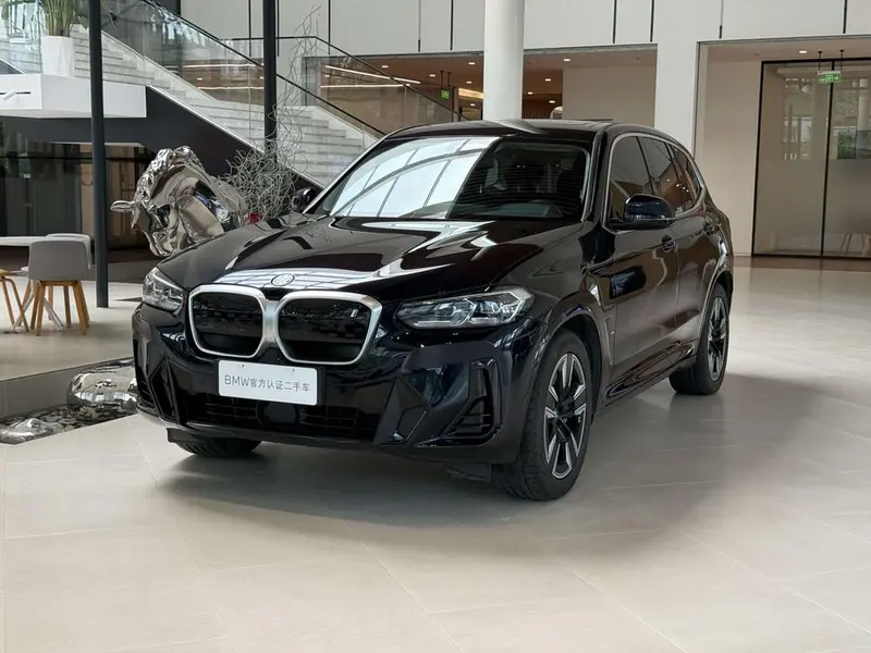 BMW iX3, 2022