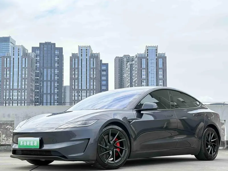 Tesla Model 3, 2024