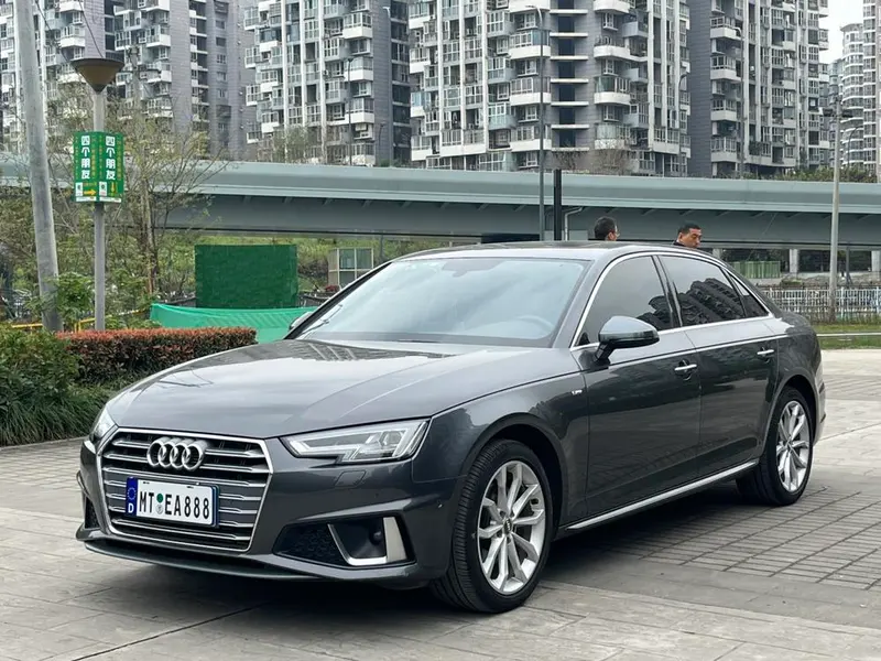 Audi A4L, 2019