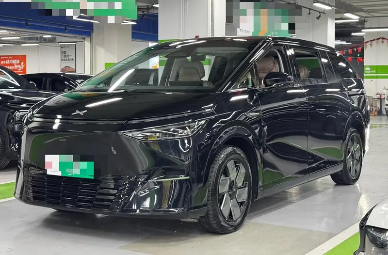 XPeng X9, 2024