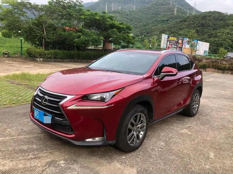 Lexus NX, 2015