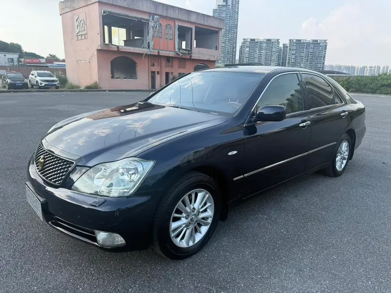 Toyota Crown, 2006
