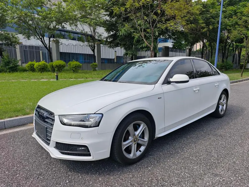 Audi A4L, 2015
