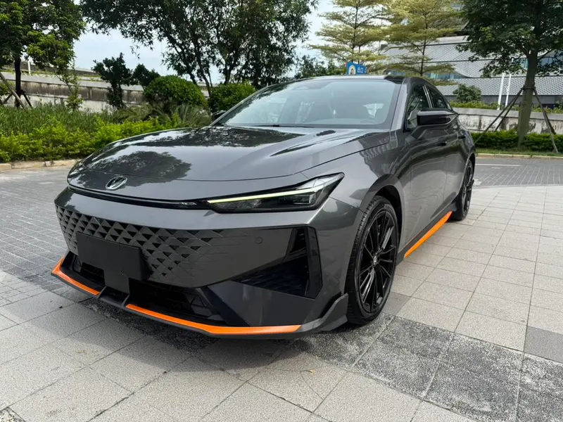 Changan UNI-V, 2024