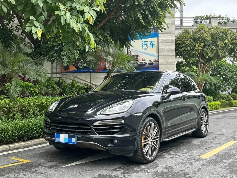 Porsche Cayenne, 2011