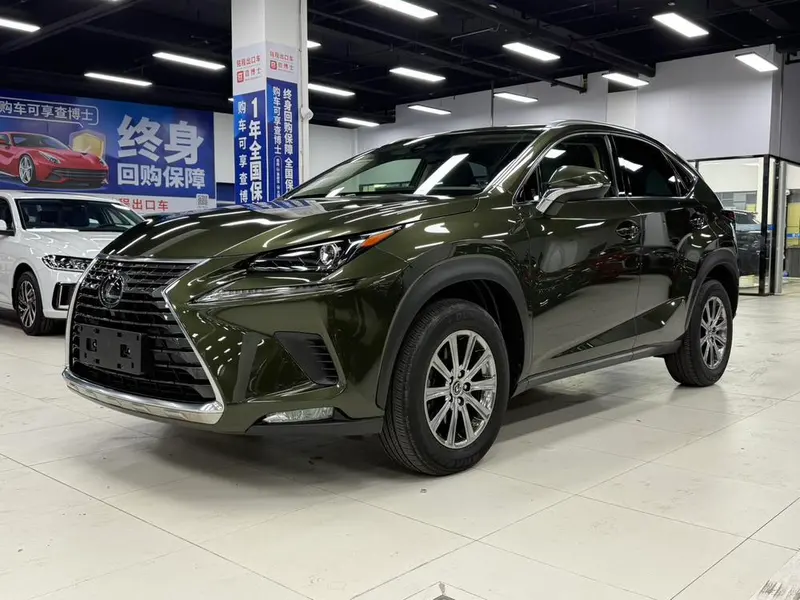 Lexus NX, 2020
