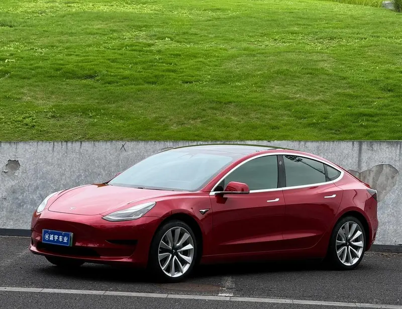 Tesla Model 3, 2019