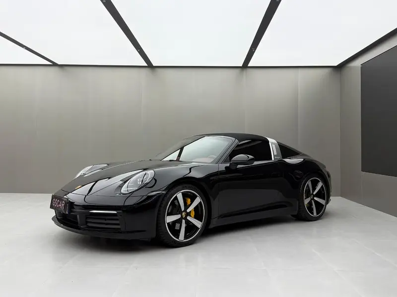 Porsche 911, 2023
