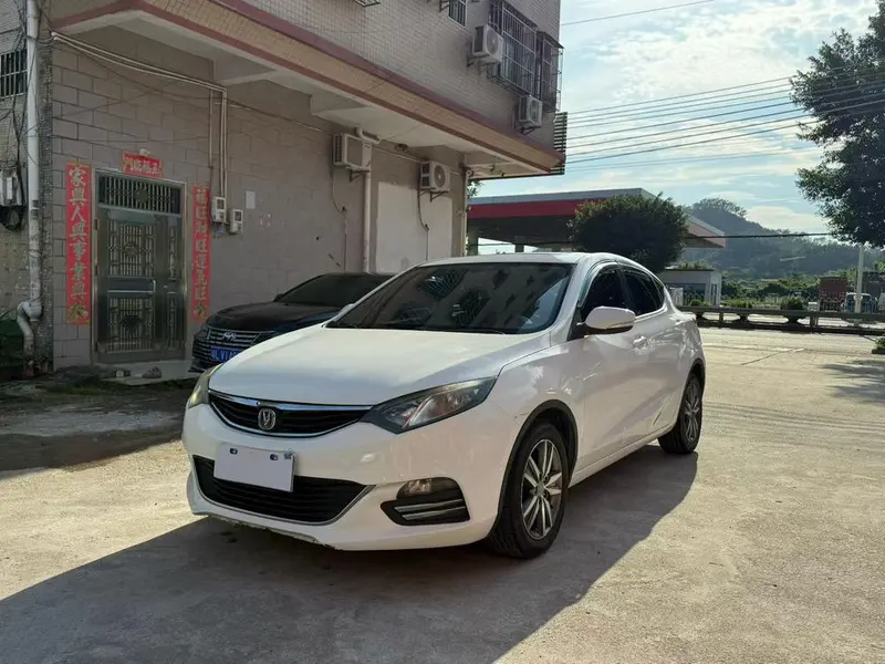 Changan Eado XT, 2015