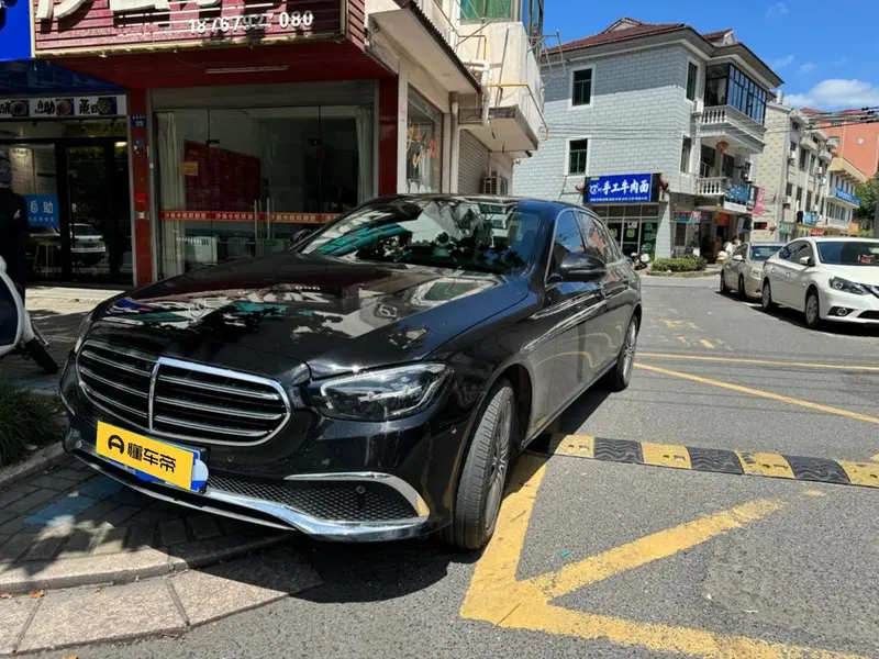 Mercedes-Benz E-Class, 2023