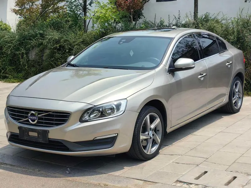 Volvo S60, 2016