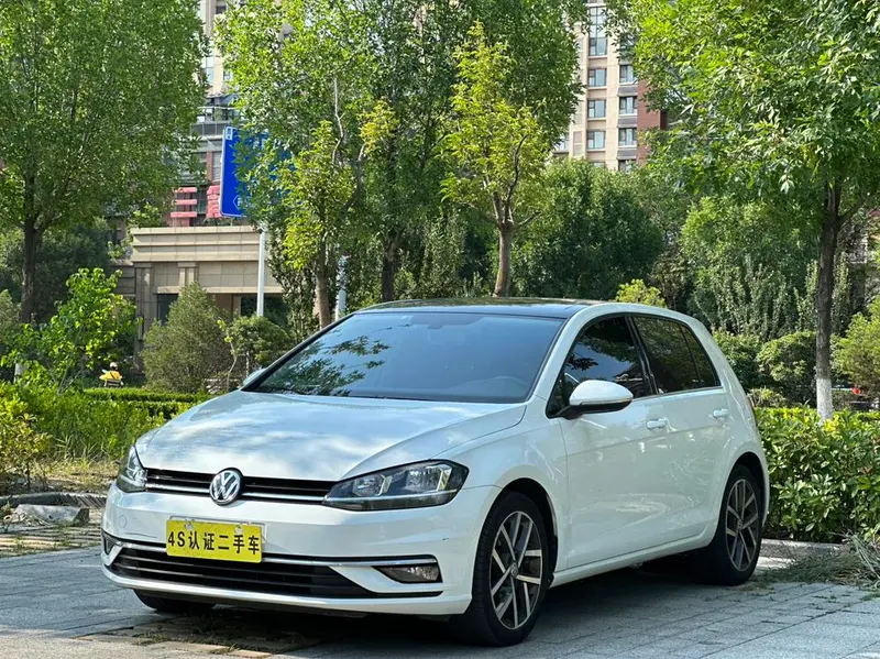 Volkswagen Golf, 2020