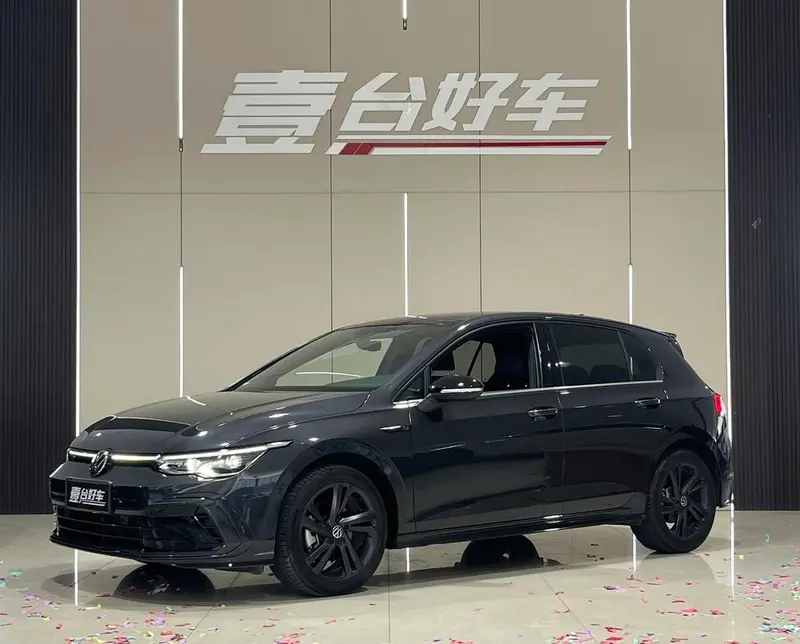 Volkswagen Golf, 2023