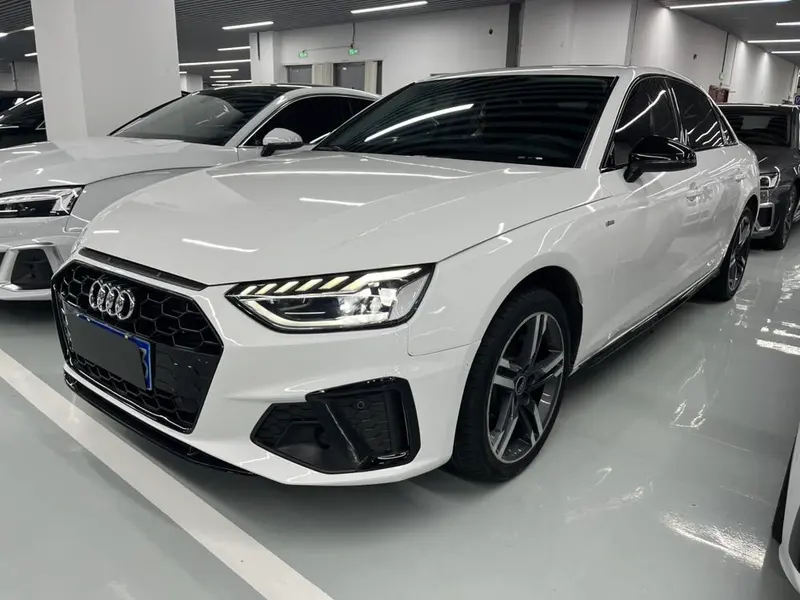 Audi A4L, 2022