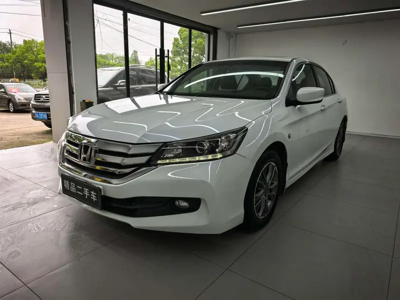 Honda Accord, 2015