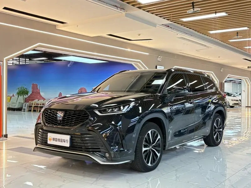 Toyota Crown Kluger, 2023