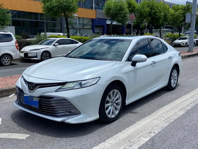 Toyota Camry, 2019