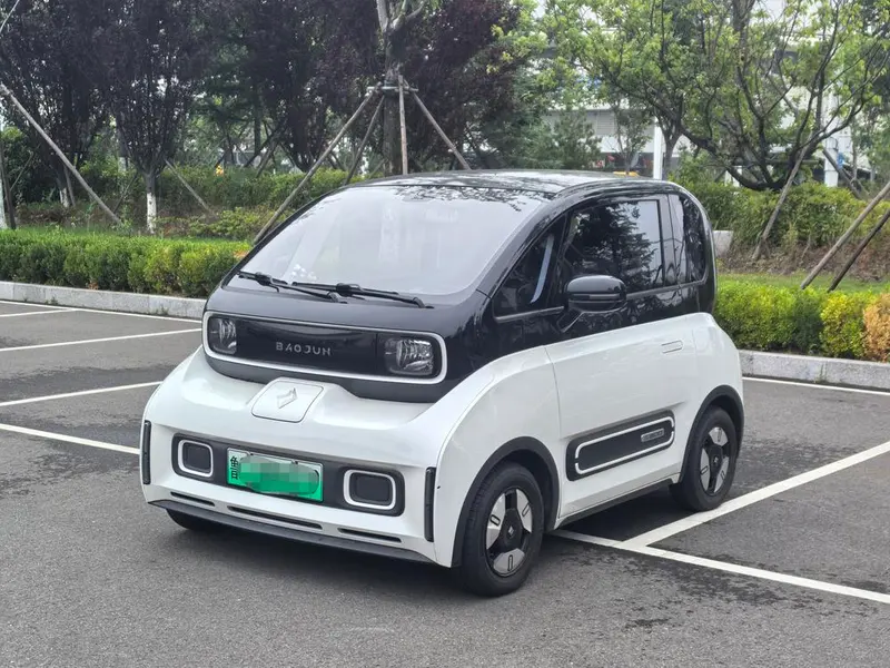 Baojun E300, 2020