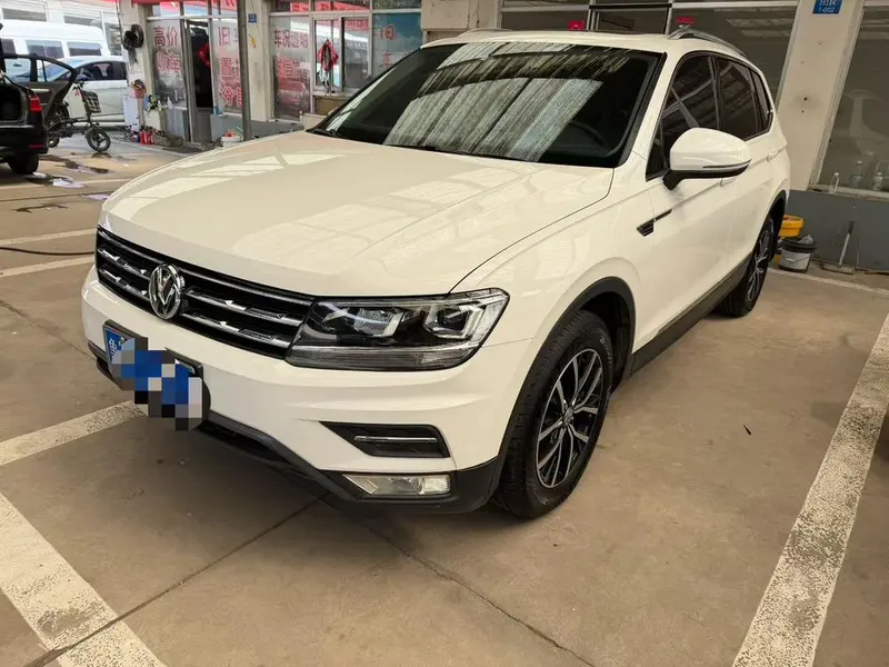 Volkswagen Tiguan L, 2018