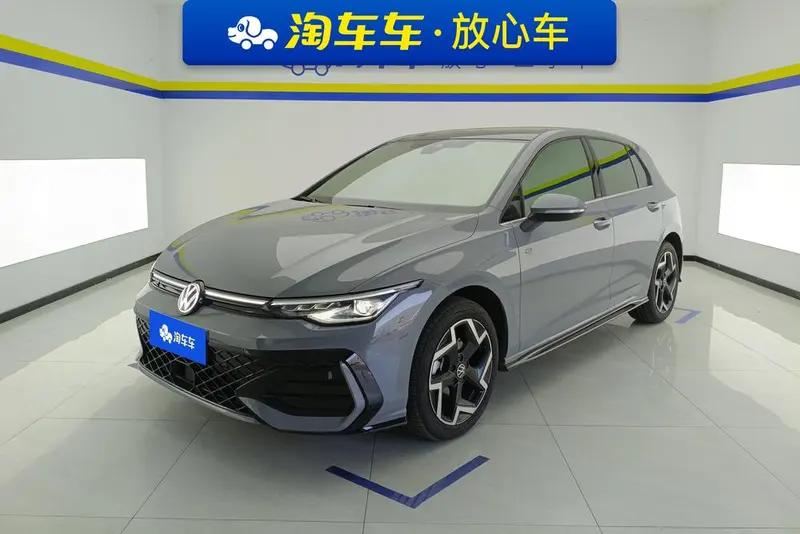 Volkswagen Golf, 2025