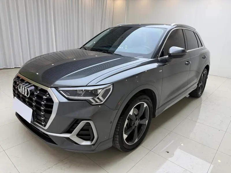 Audi Q3, 2022