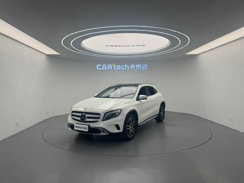 Mercedes-Benz GLA, 2016
