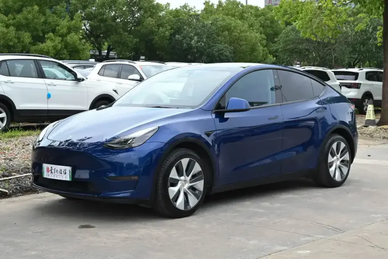 Tesla Model Y, 2021