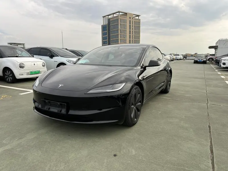 Tesla Model 3, 2023