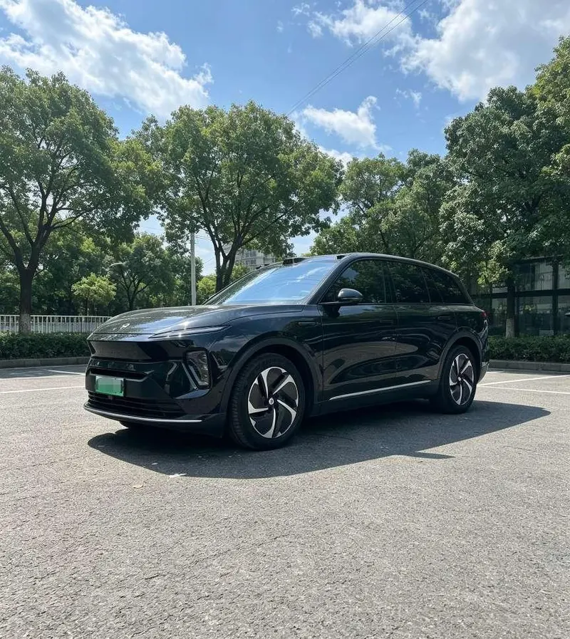 NIO ES8, 2024