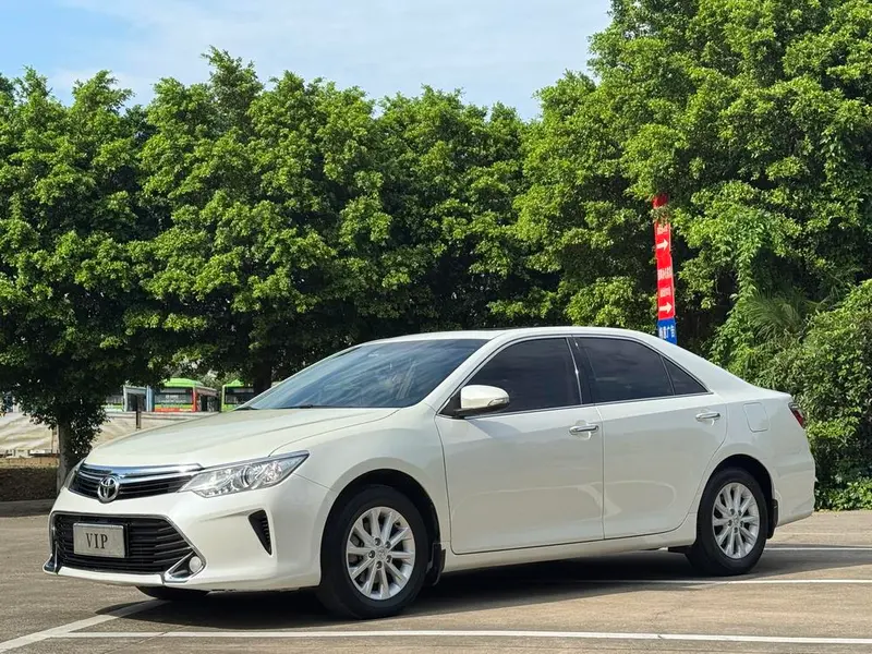 Toyota Camry, 2016